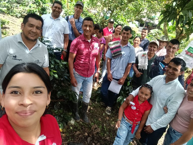 Caficultores de San Antonio, Tolima, fortalecieron sus conocimientos en nutrición vegetal