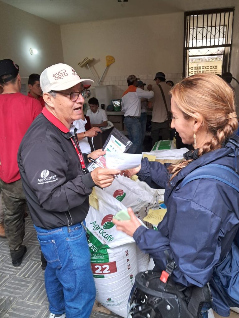 Celebramos junto a Cencotol el primer aniversario de el punto de venta en Dolores, Tolima