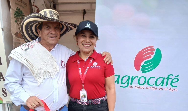 Agrocafé fortalece los conocimientos de las familias caficultoras en la Quinta Feria del Café de Anolaima, Cundinamarca