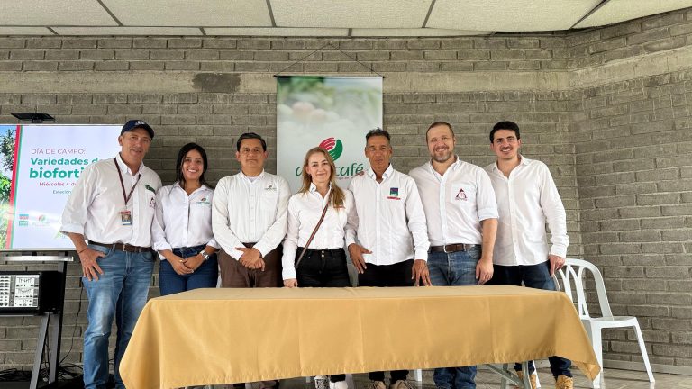 Exitoso lanzamiento de la Sembradora Rotativa y Frijol Biofortificado en Chinchiná, Caldas