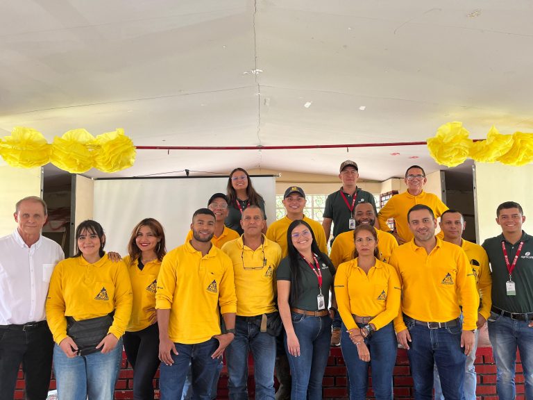 Capacitación en nutrición rentable y recuperación de cafetales en Trujillo, Valle del Cauca