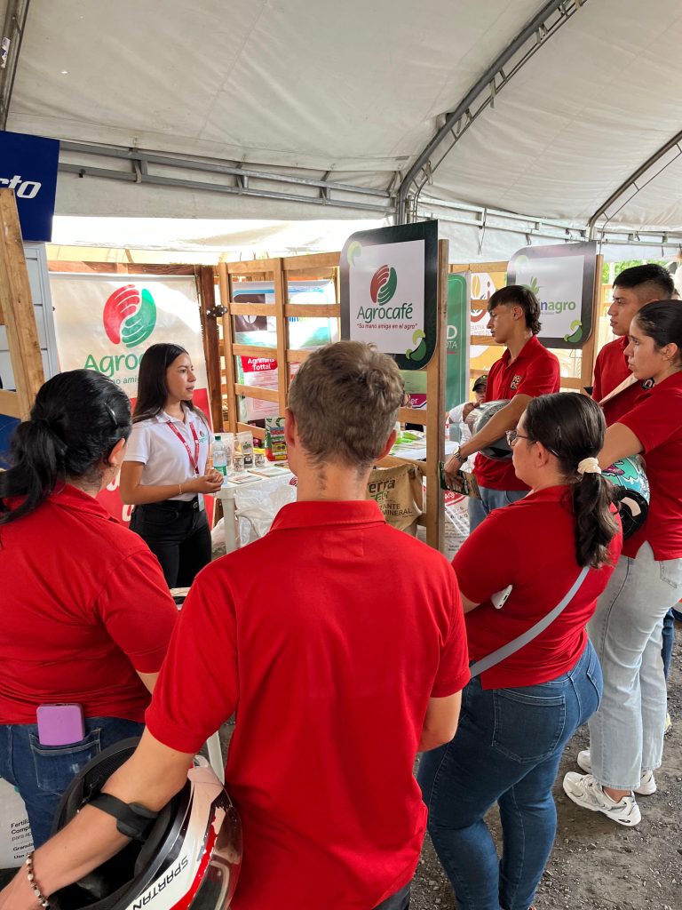 Agrocafé dijo presente en AgroSanGil: una feria “arrecha” al servicio del campo santandereano