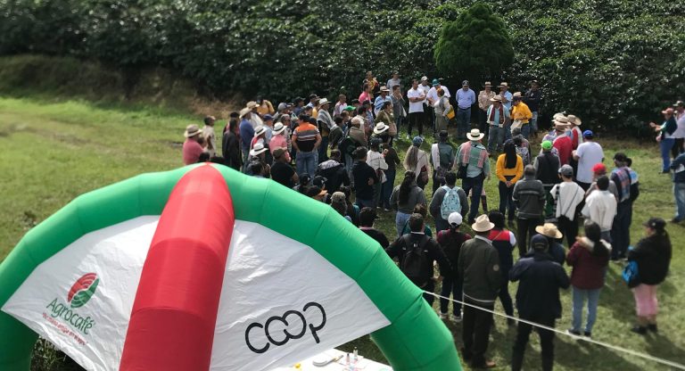 Más de 100 caficultores participaron en día de campo en San José, Caldas