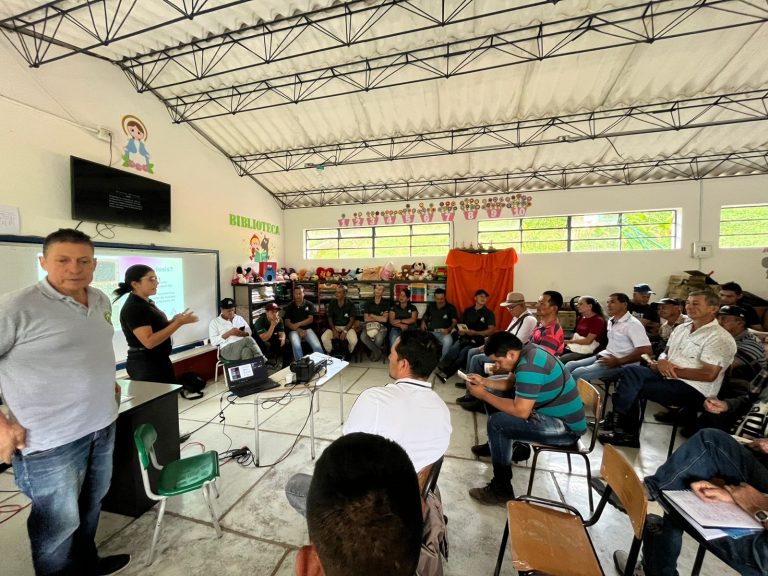 Participamos en el Foro Cafetero de Ebéjico en conmemoración de los 98 años de la FNC