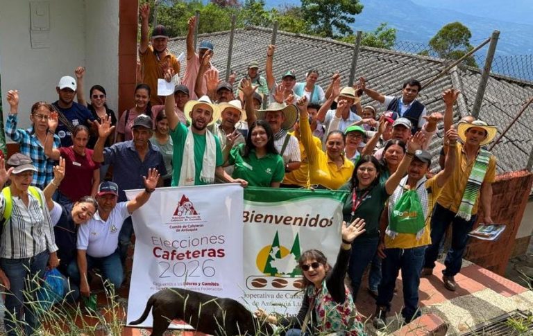 Escuela de Campo capacito a caficultores sobre institucionalidad y comercialización