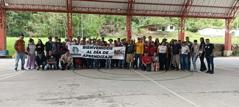 Fumigadoras Jacto llegan al campo: comodidad y eficiencia para caficultores de Santa Isabel, Tolima
