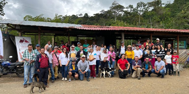 Caficultores de Riofrío fortalecen conocimientos en nutrición vegetal