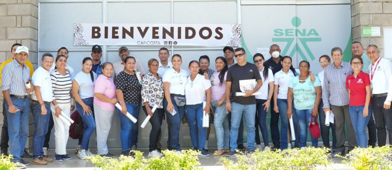 Jornada de capacitación en nutrición vegetal y nuevos grados cafeteros en Fonseca, La Guajira